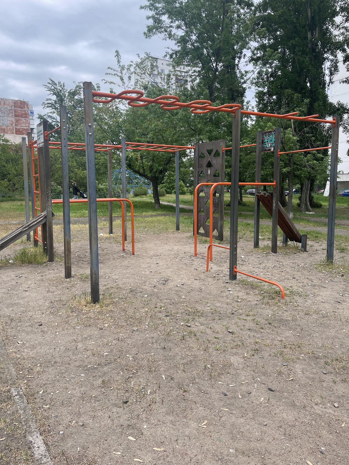 Спортивний майданчик street workout