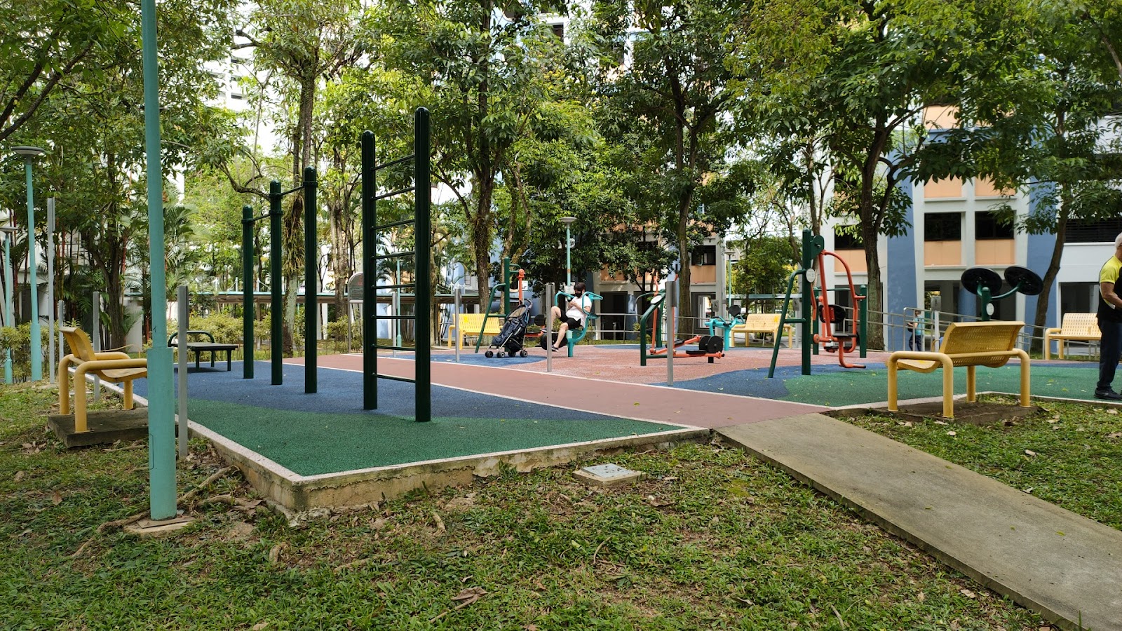 320D Anchorvale drive calisthenics park