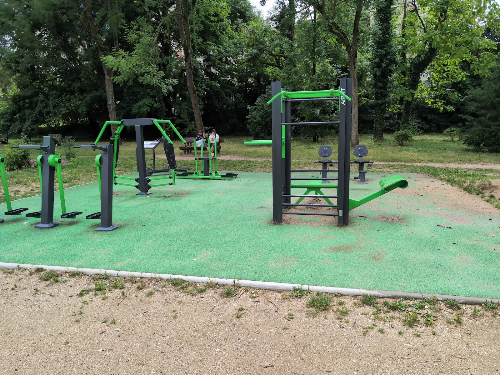 Aire de Fitness / Street-Workout / Callisthénie du Parc forestier