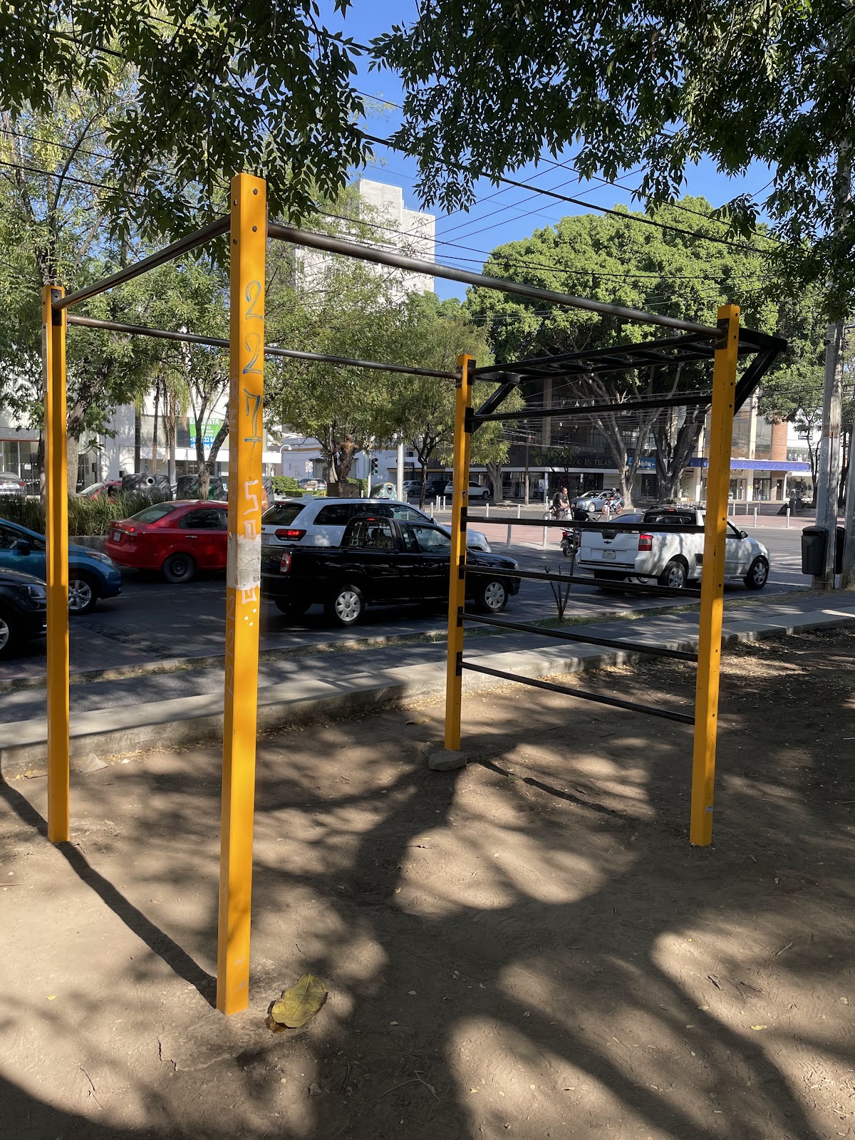 Barras calistenia Av Chapultepec.