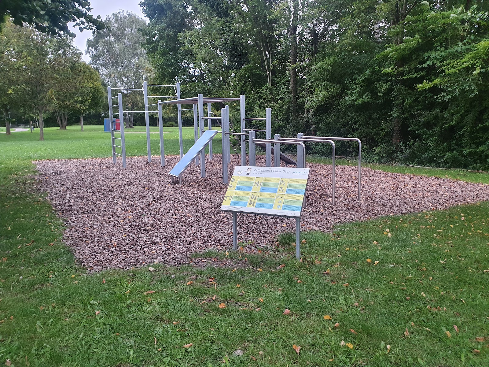 Calisthenics Park / Outdoor Fitness