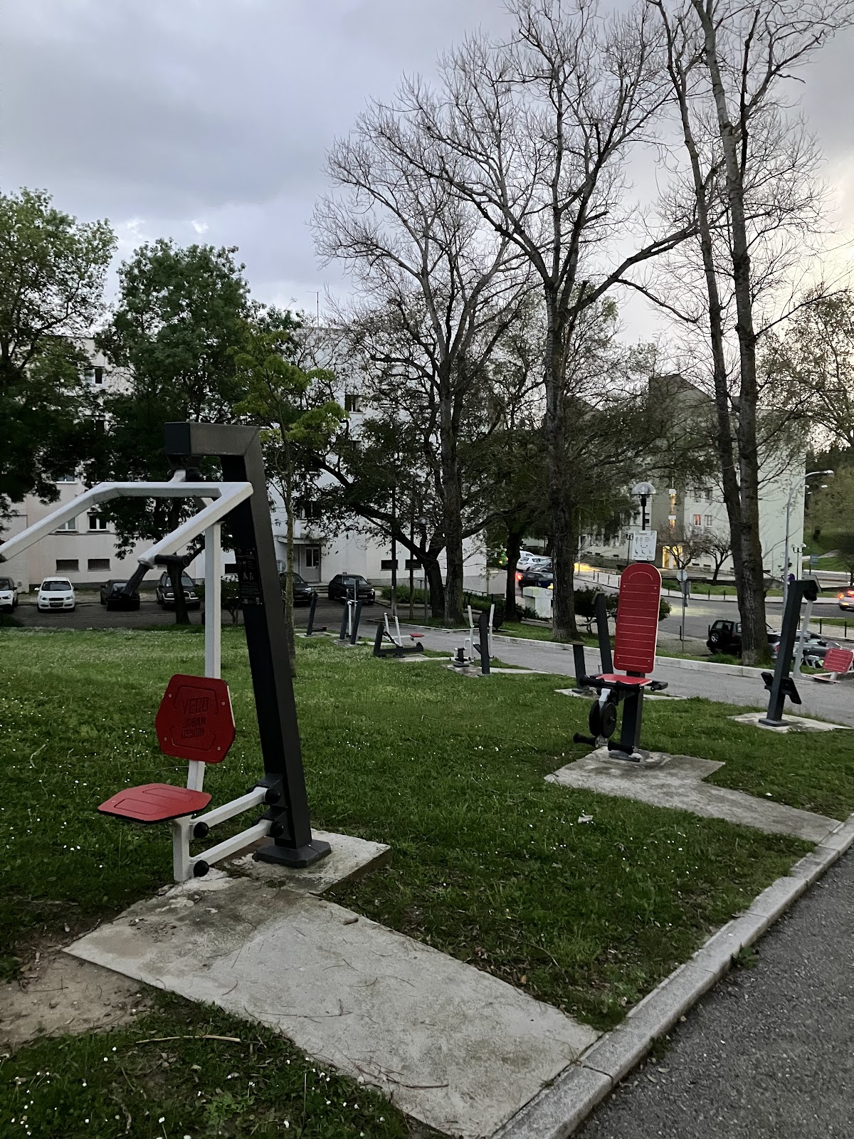 Fitness Park - Bairro Novo de Carnide - parque de calistenia