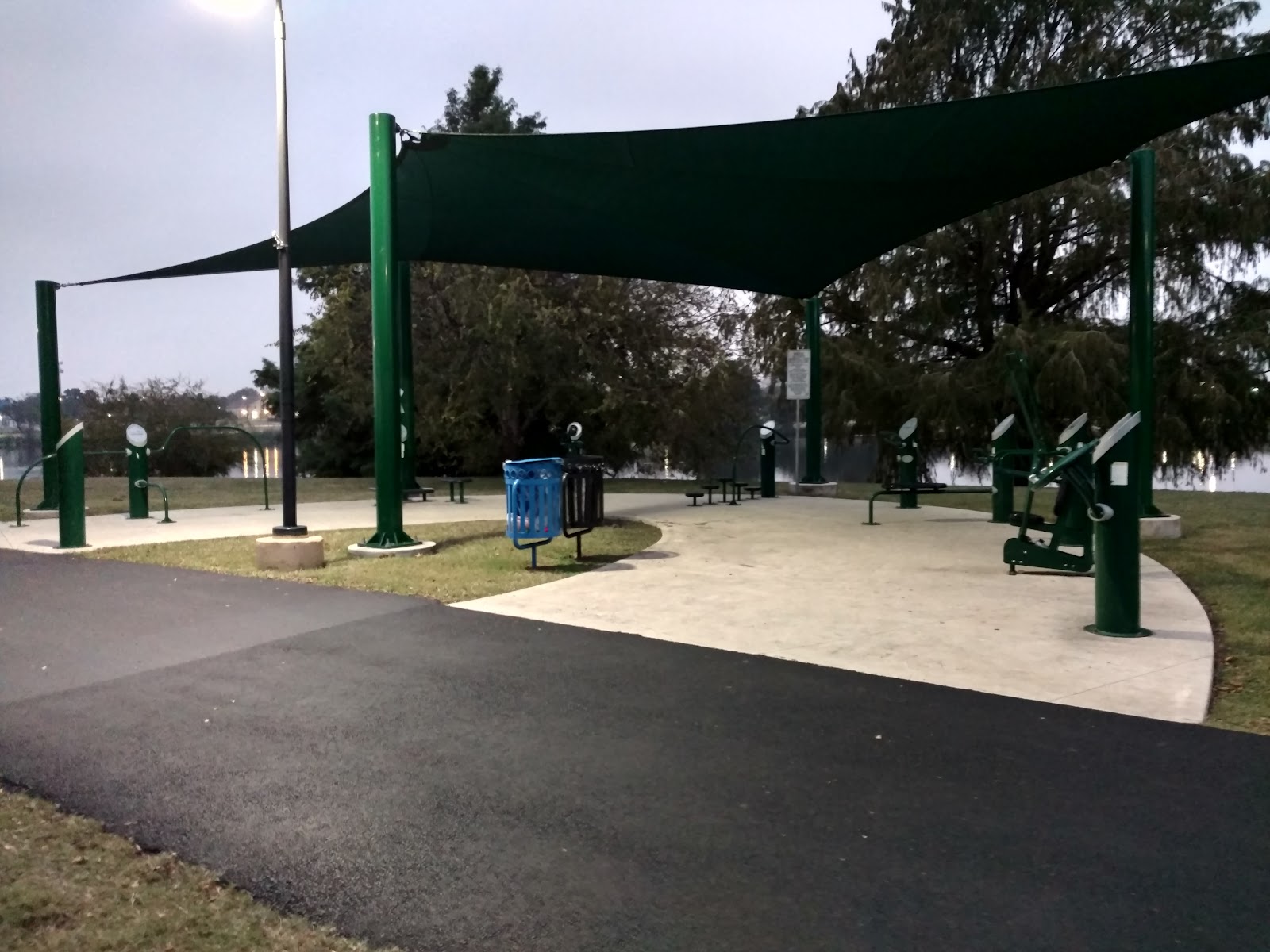HealthBeat Outdoor Gym