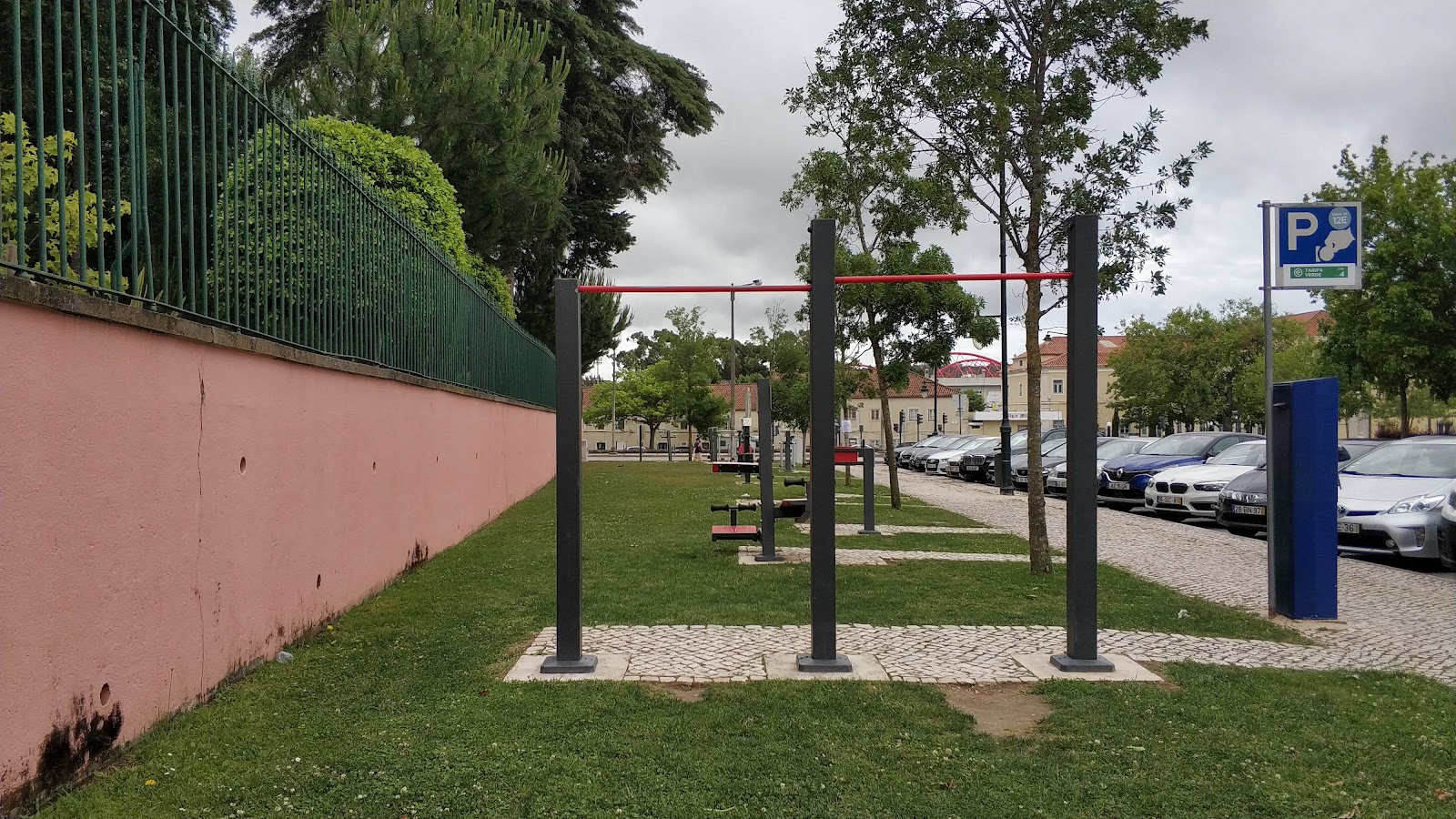 Largo da Luz calisthenics outdoor gym
