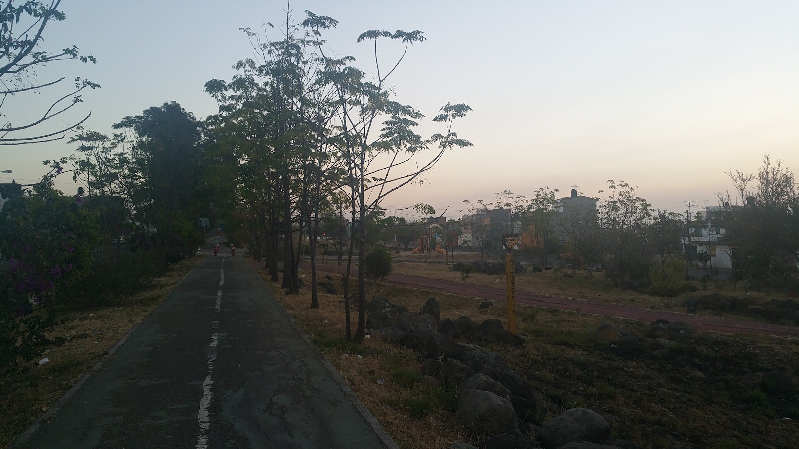 Lineal Bicentenario Park