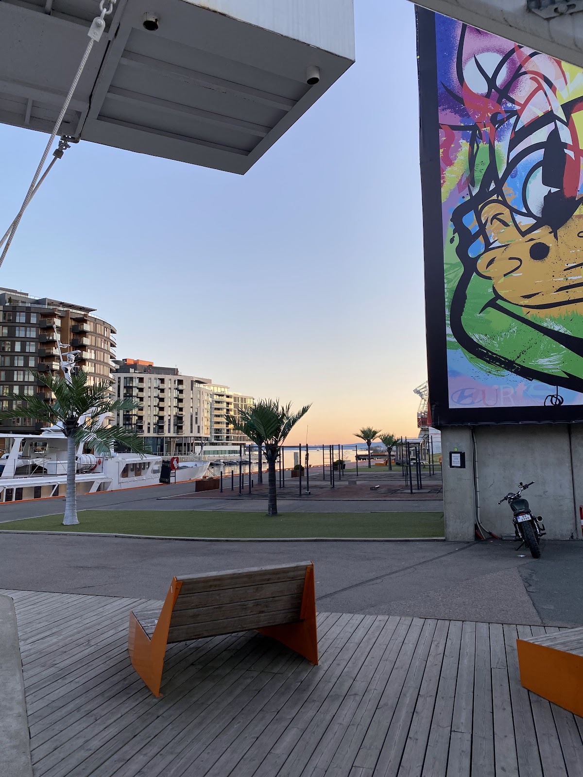 Outdoor Fitness Downtown / Port