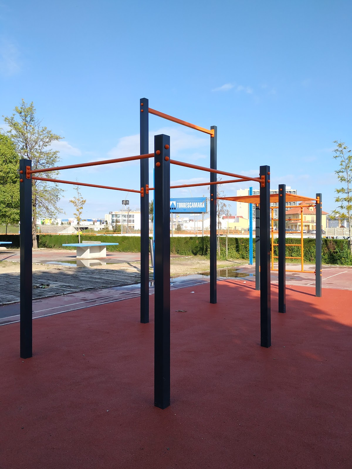 PARQUE DE BARRAS - CALISTENIA "LA FORJA"