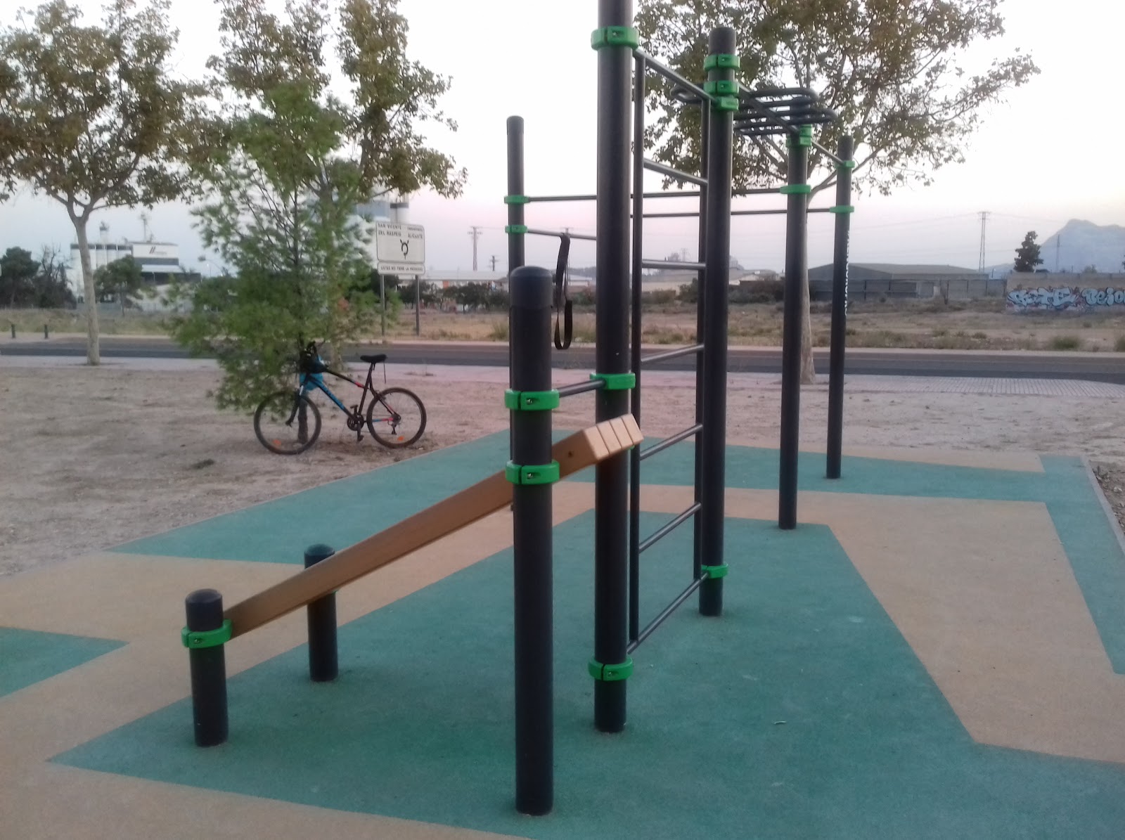 Parc Del Tubo ( Street Workout Sant Vicent )