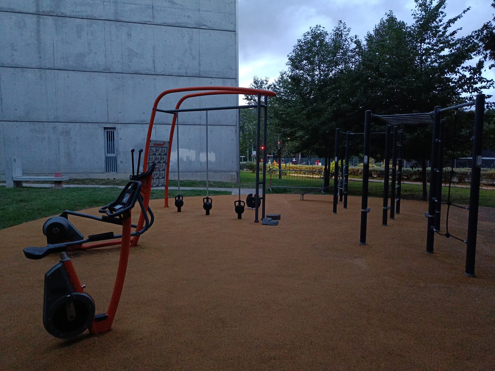 Parc de Street Workout & Calisthenics | CROUS