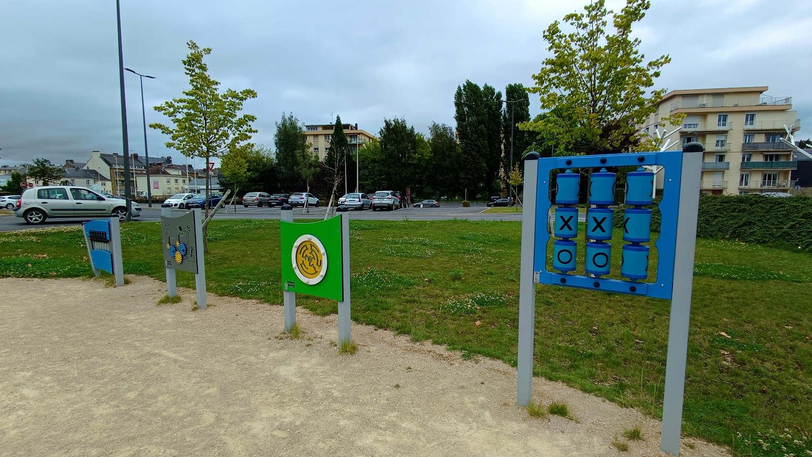 Parc street workout du parking de Leclerc
