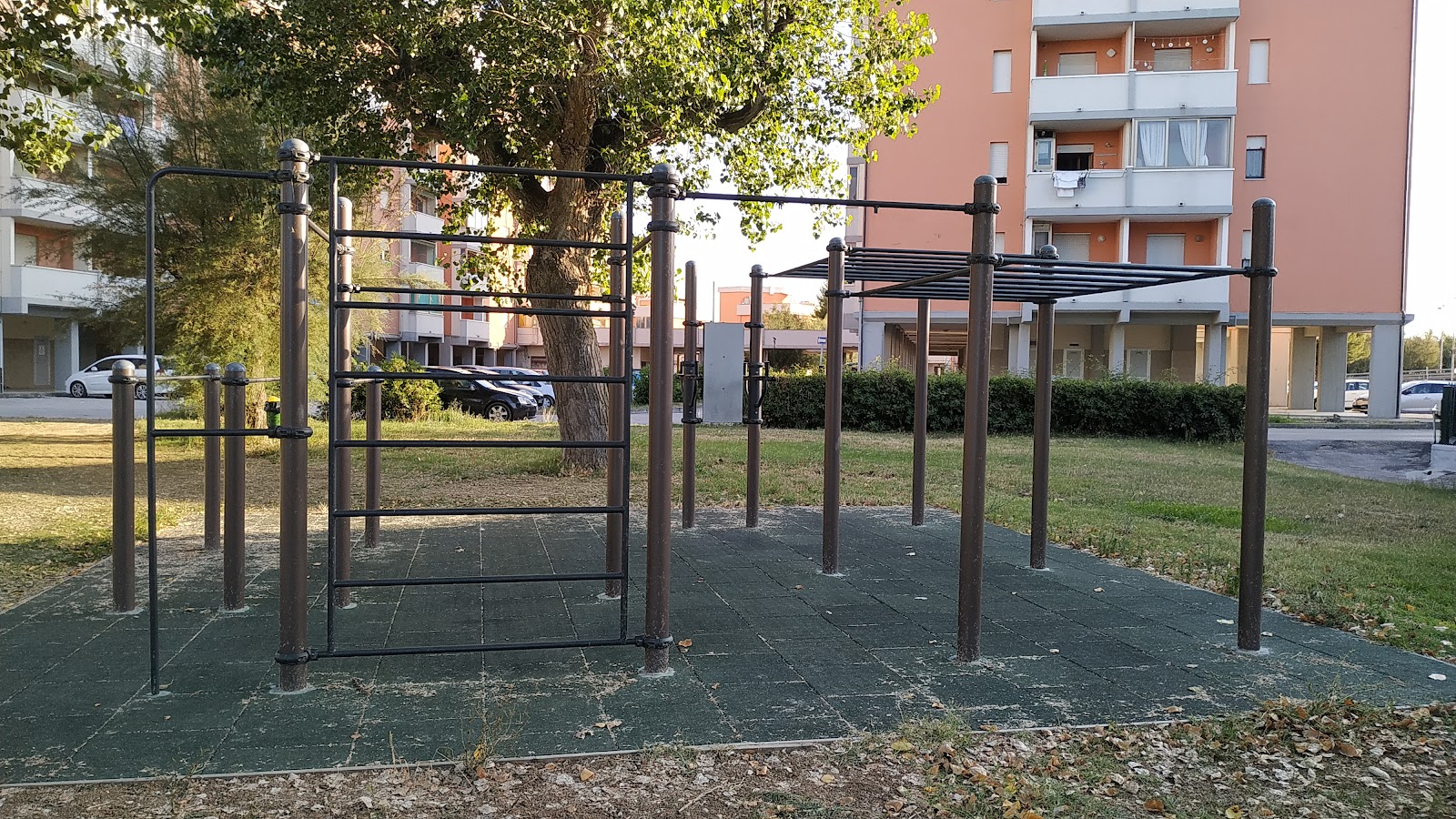 Parco di Calisthenics di San Tommaso Tre Archi
