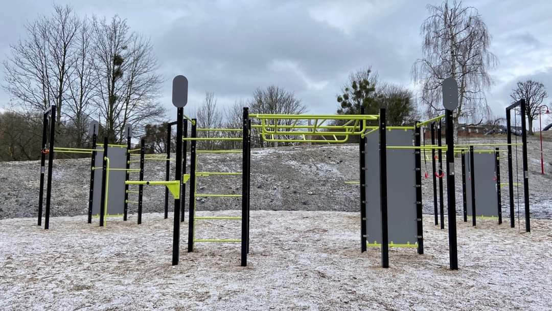 Plac do street workout i kalisteniki