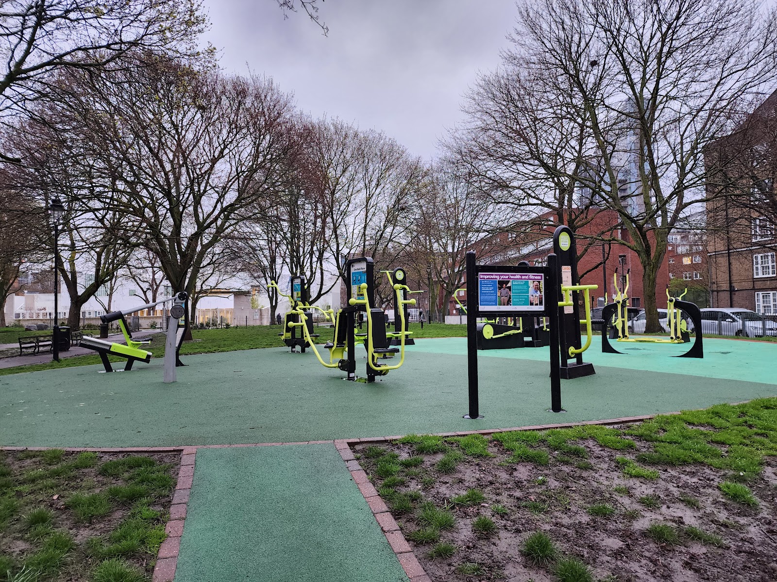 Polygon Road Outdoor Gym