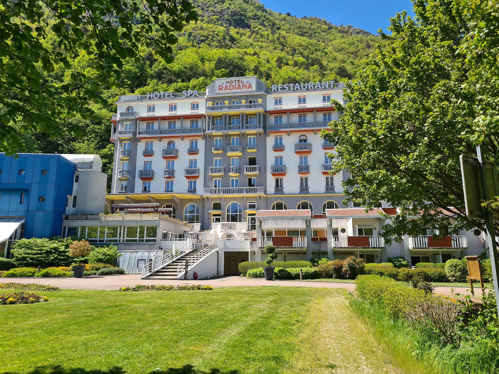RADIANA Hotel Restaurant & Spa