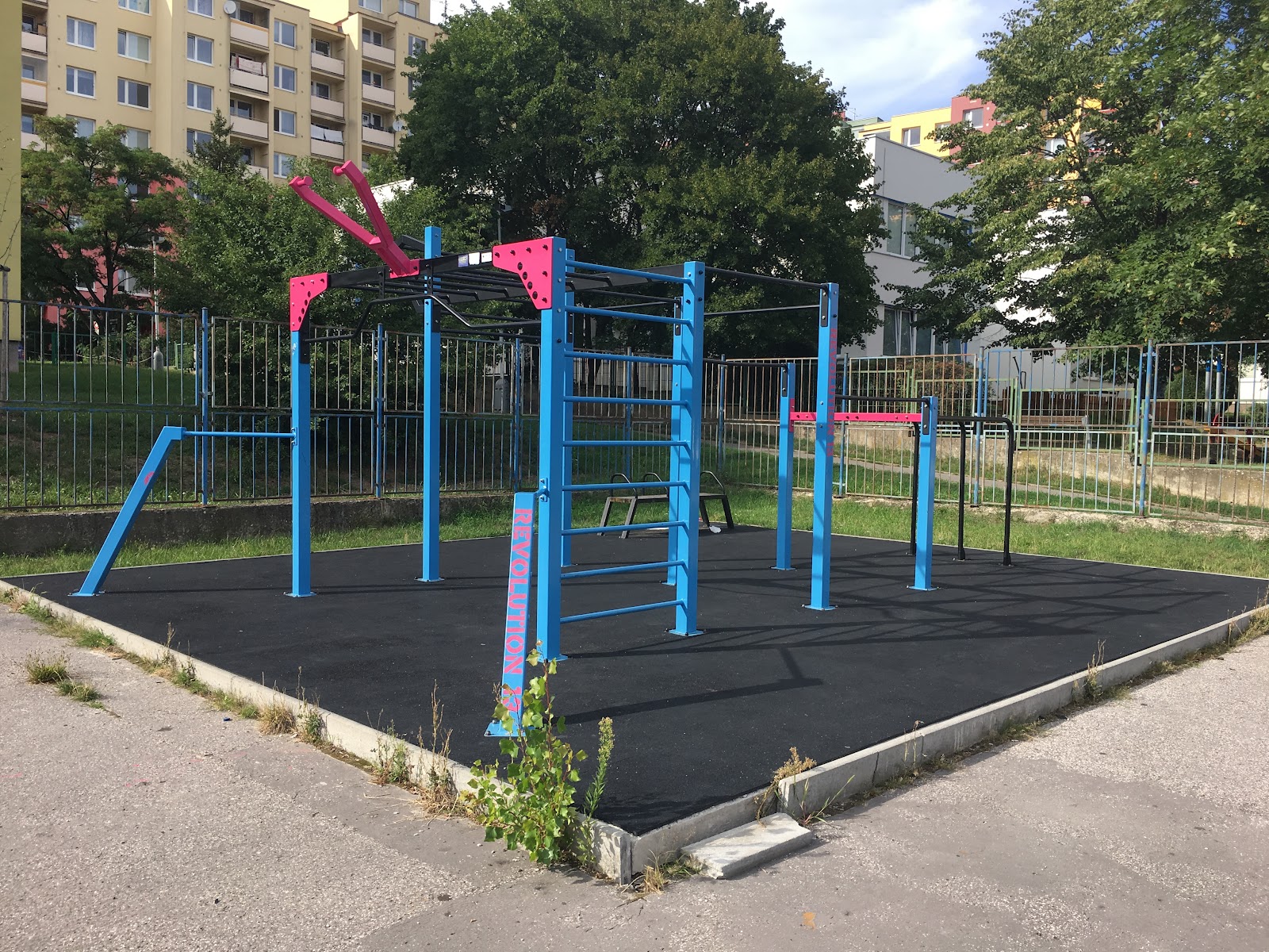 RVL13 PARK - Street Workout outdoor park