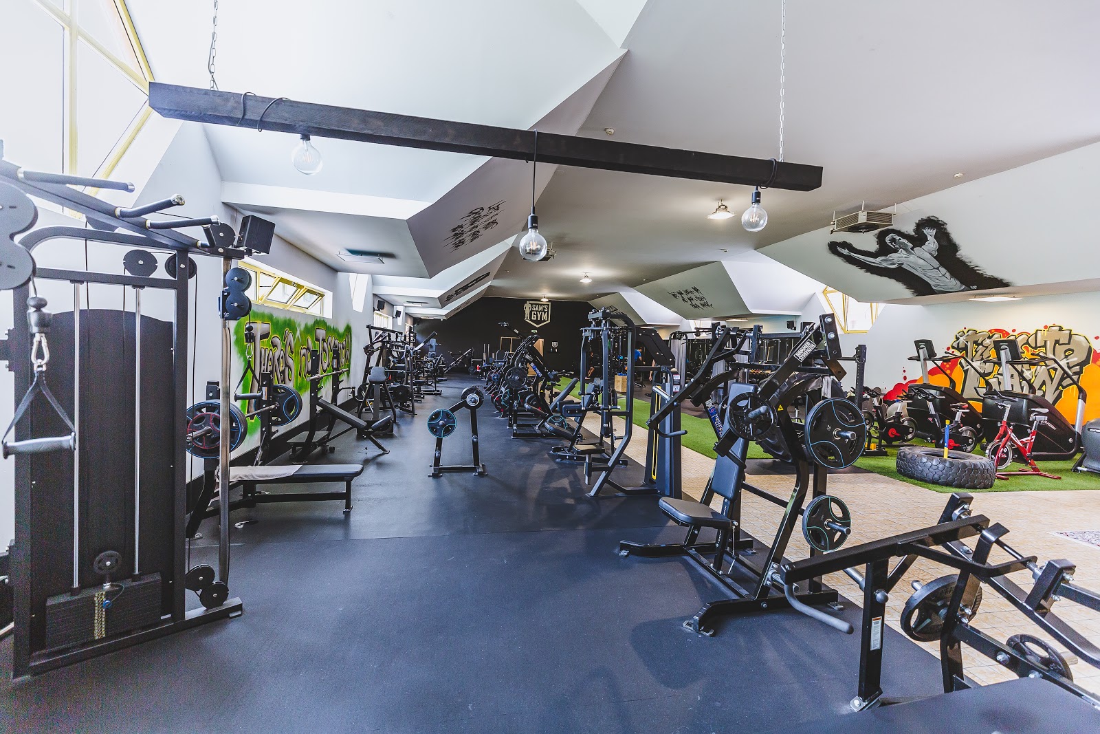 SAM'S GYM - Das beste Fitnessstudio in Leoben