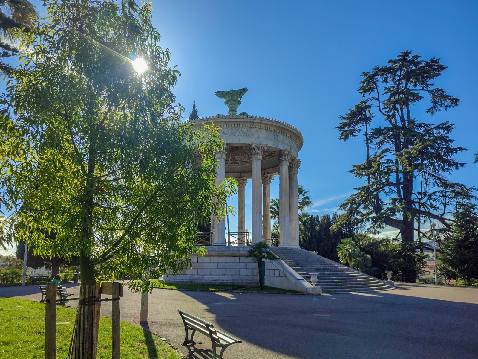 Square Jean Baptiste Carpeaux