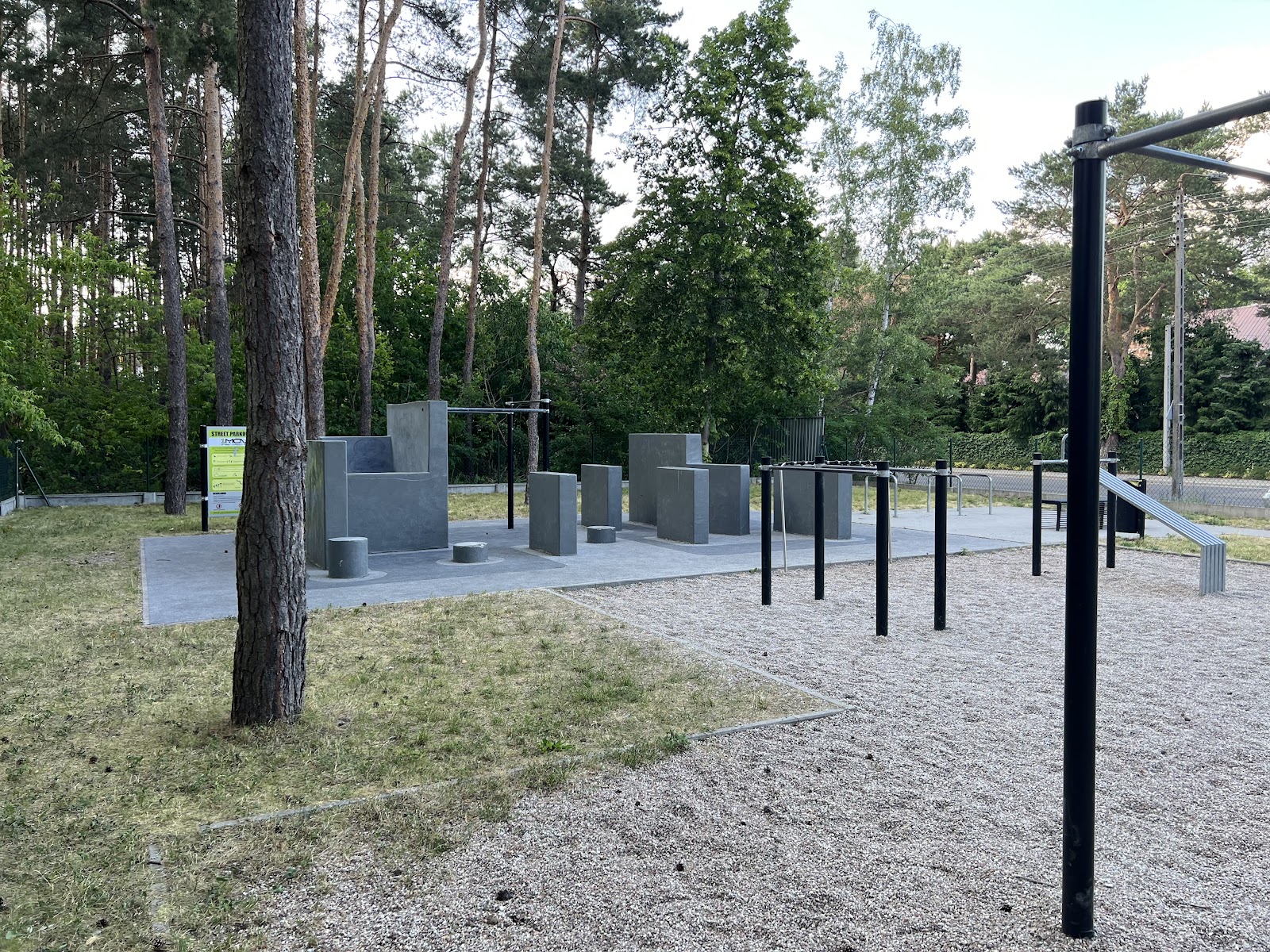 Street Parkour Park Józefów Asnyka