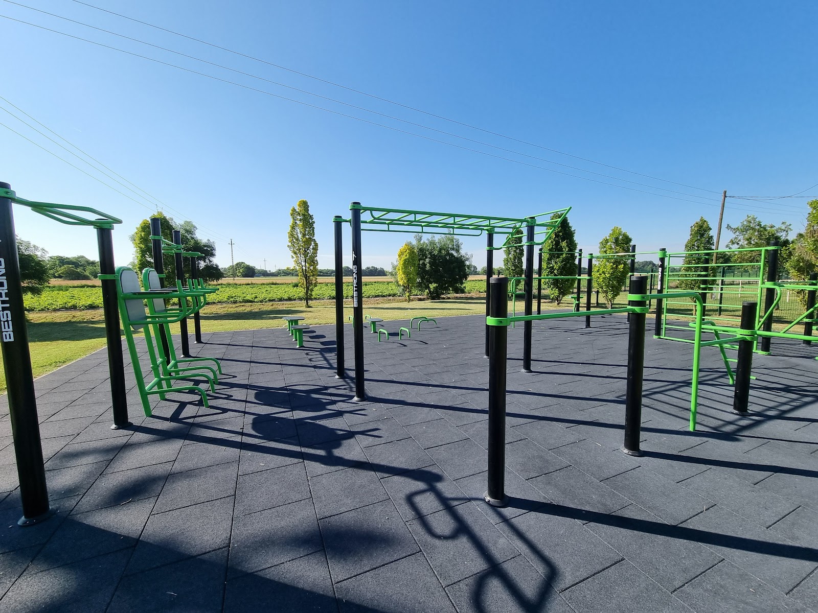 Szabadtéri edzőpark - Street workout park