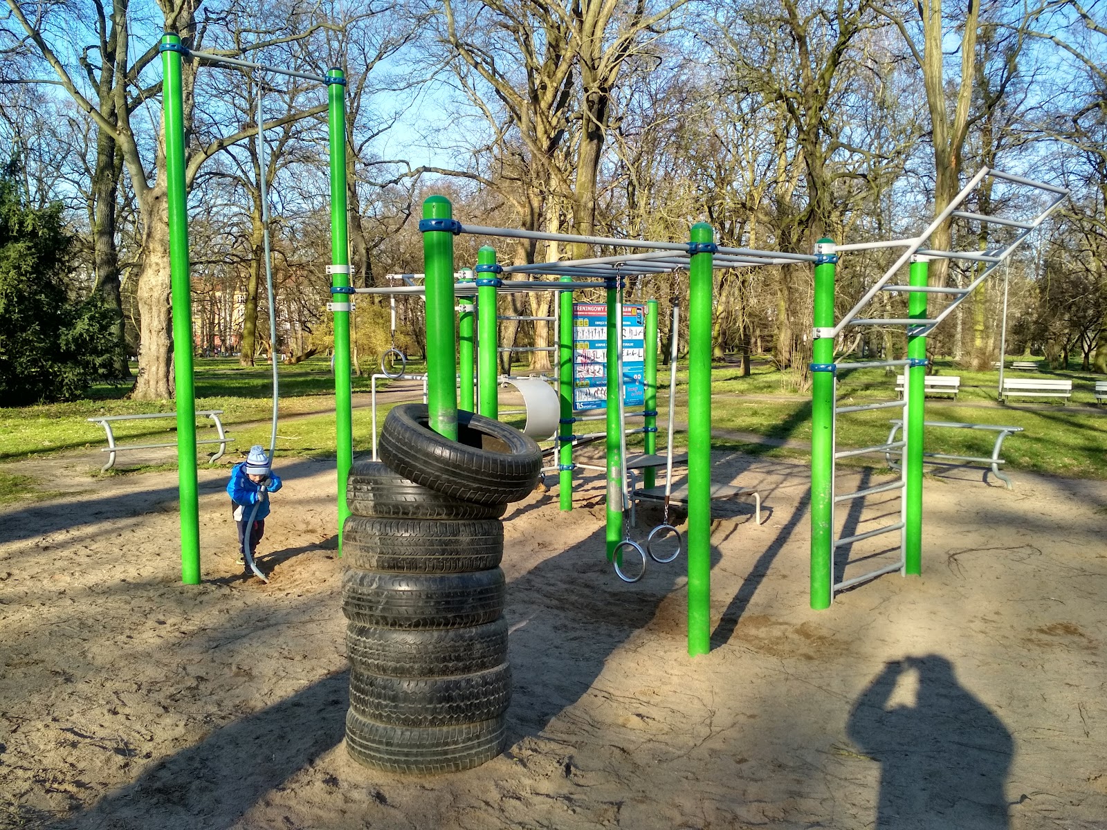 TLS SPORT Outdoor Gym (Zheromsky Park)