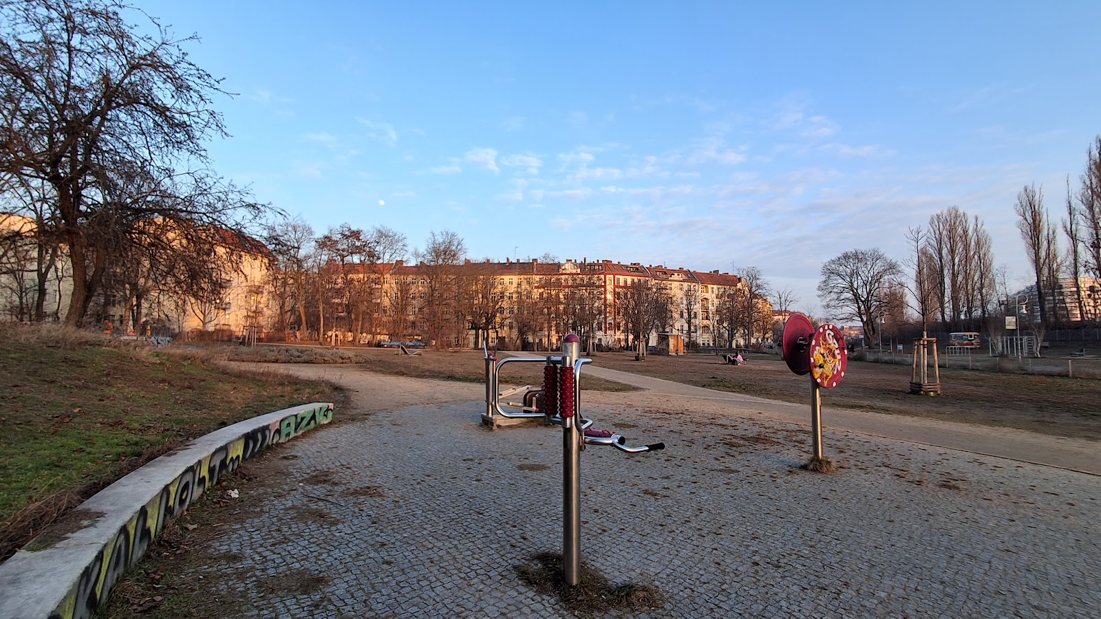 Trainings Park - Calisthenics Anlage - Cheruskerpark