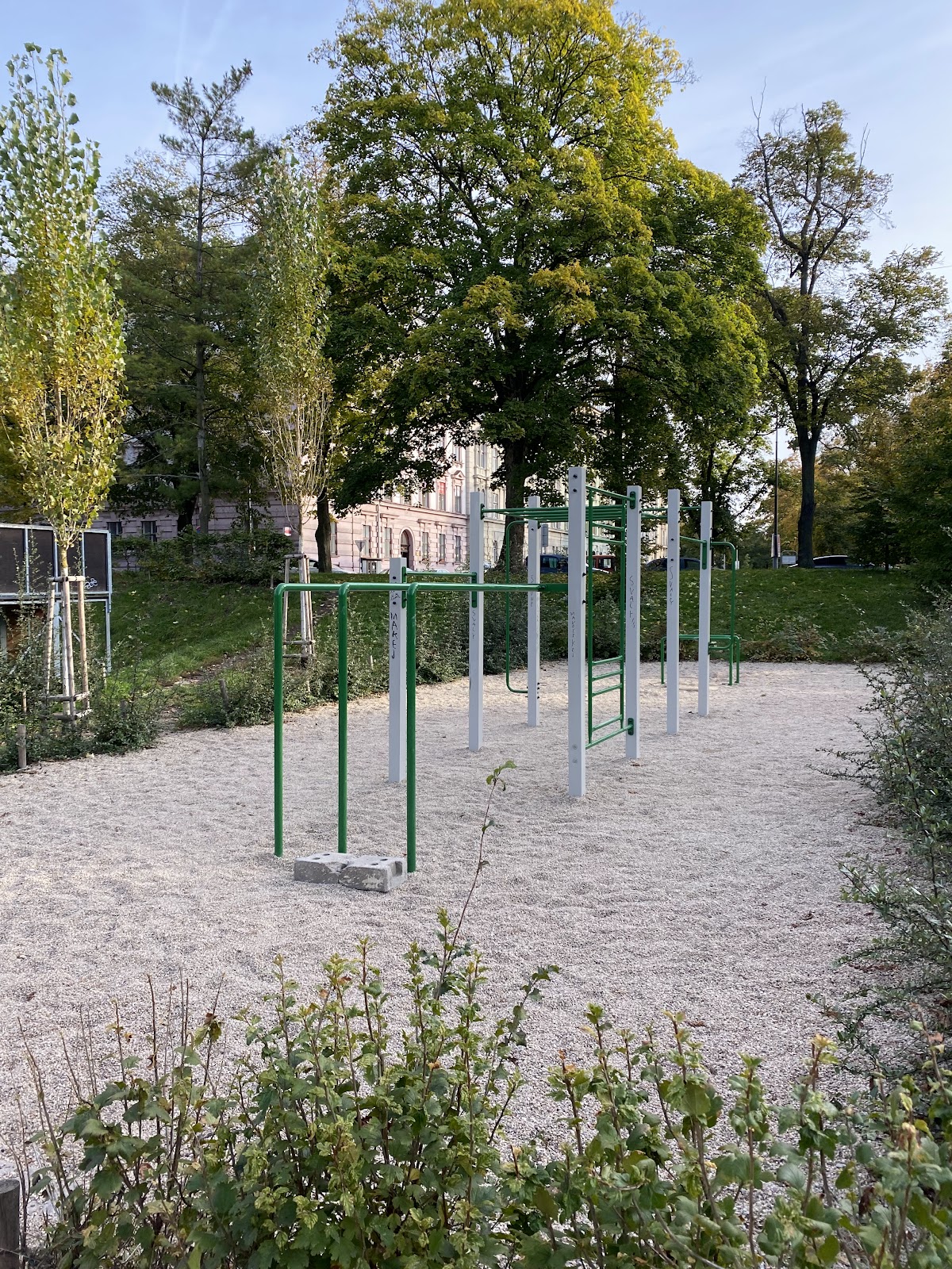 Workout hřiště