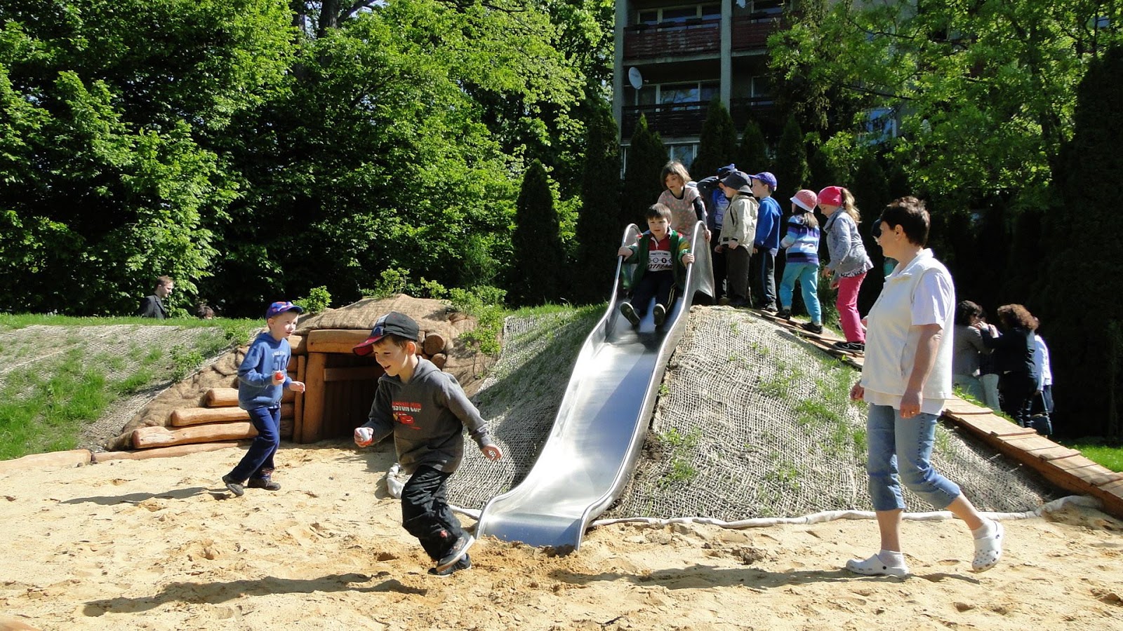 Children's outdoor playground and outdoor fitness - Get away Ltd.
