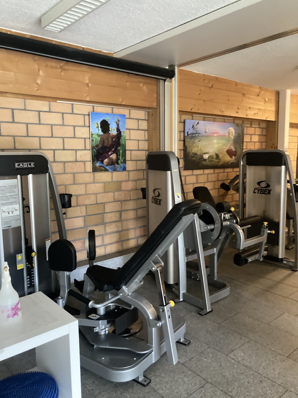 Körperwerk Fitnesszentrum Physiotherapie Desinproduktion & Kunstatelier