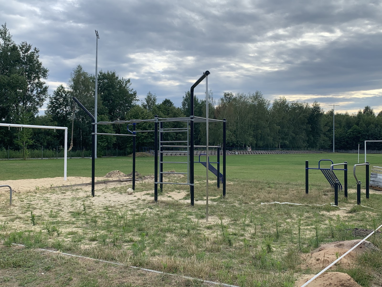 Outdoor Fitness Street Workout
