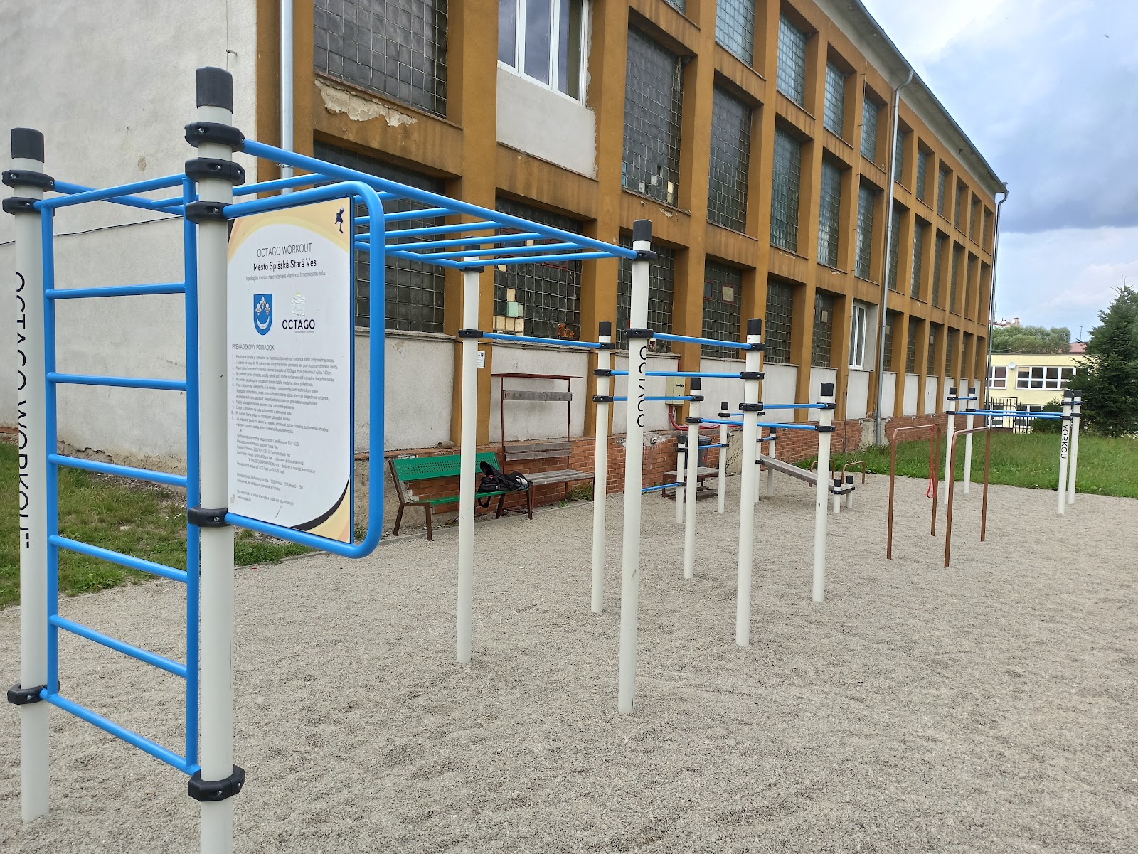 Workoutové ihrisko v areáli ZŠ SSV
