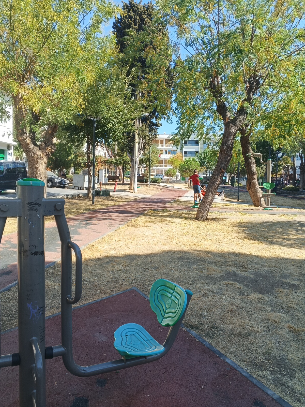 Behçet Uz Parkı