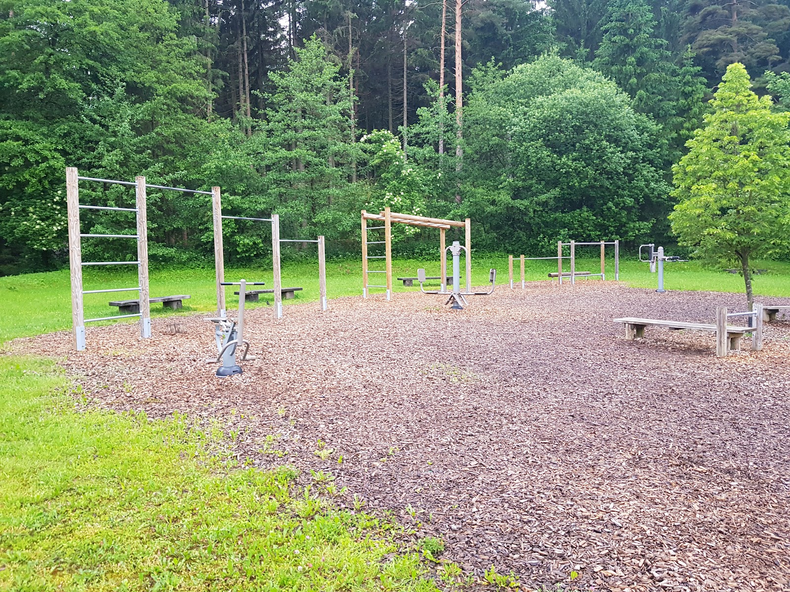 Outdoor fitness