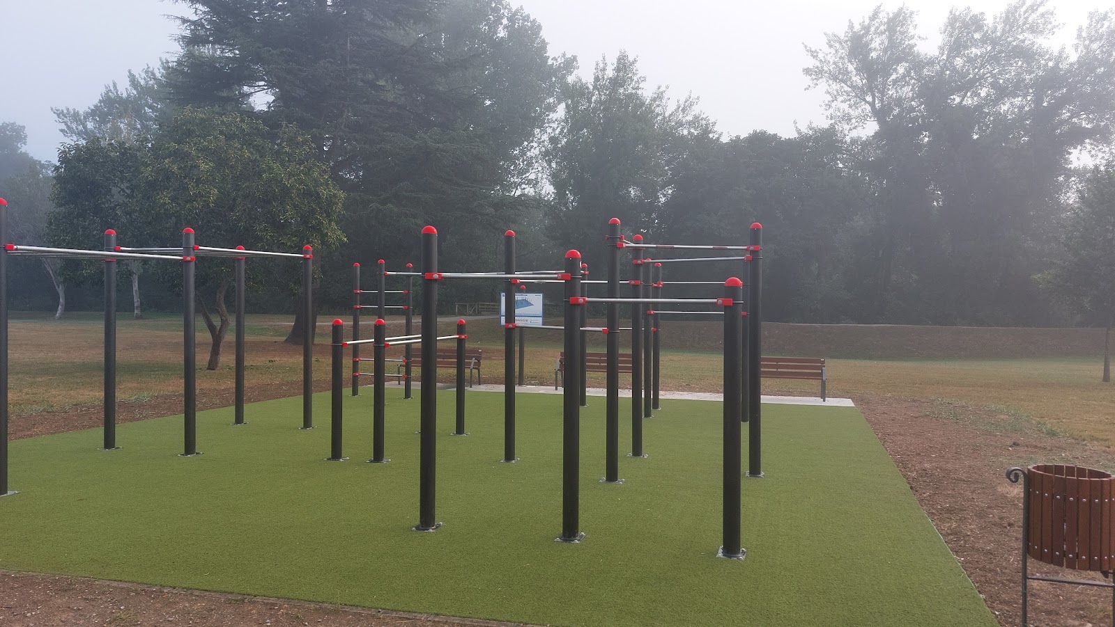 Parque de calistenia y StreetWorkout La Corredoria calisthenics park photo