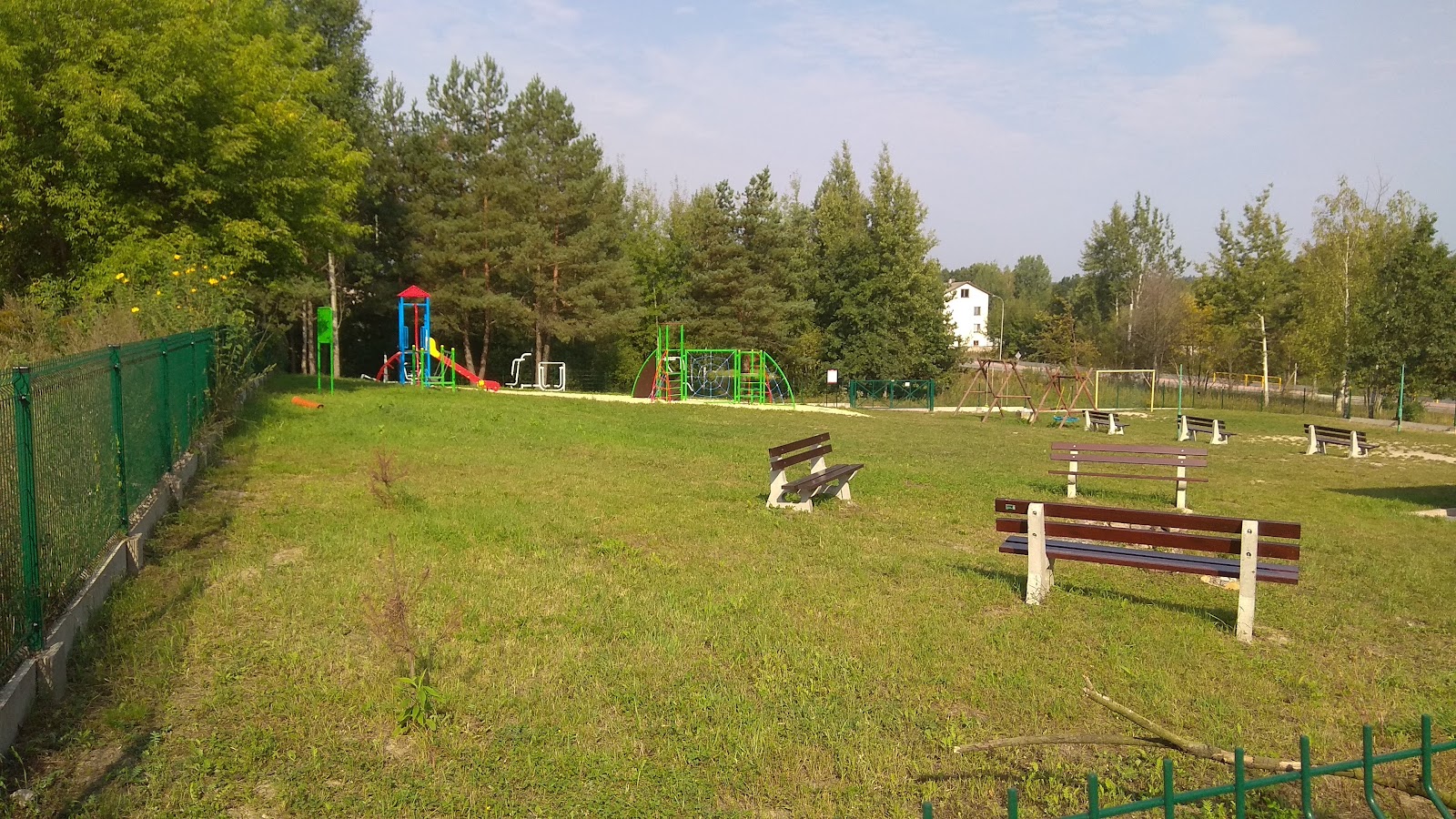 Plac zabaw Pętelka na Bzinku