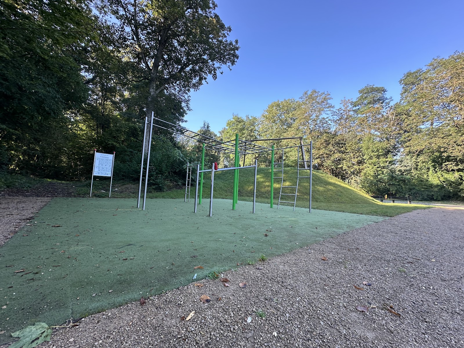 Spielplatz Norwichstraße/Calisthenic/Street Workout Anlage