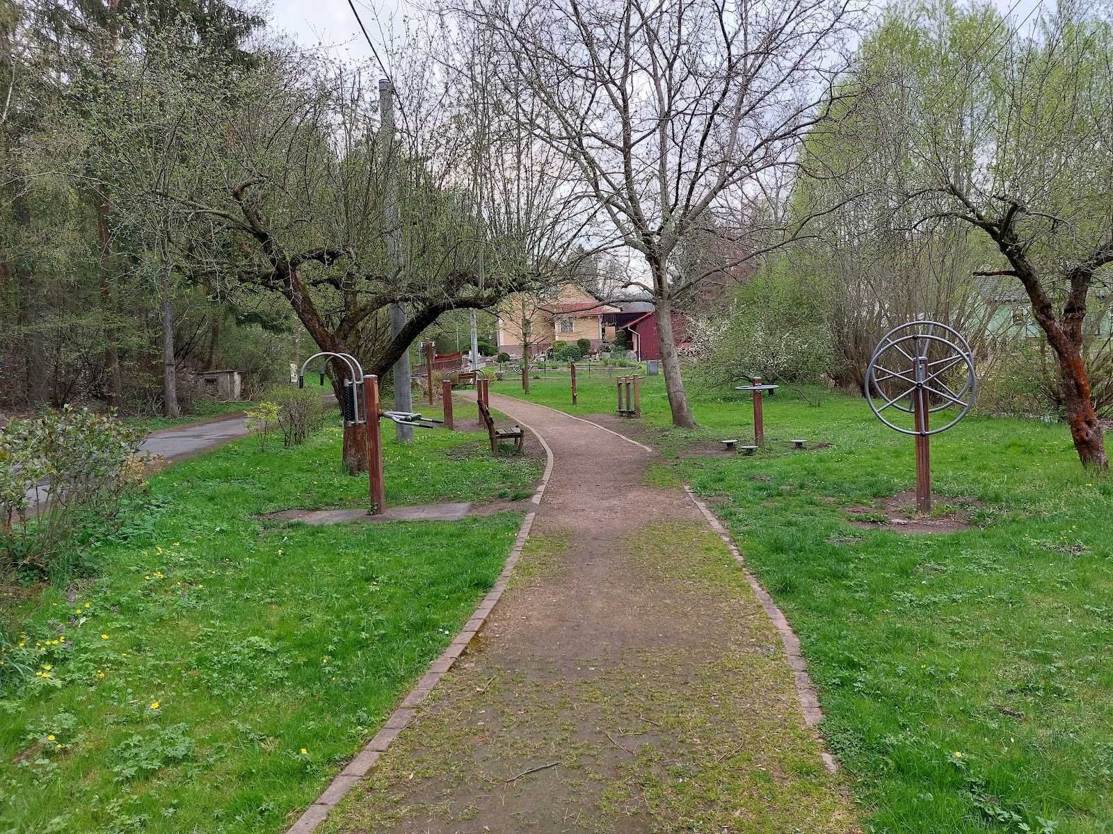Venkovní posilovna "Dědský park"