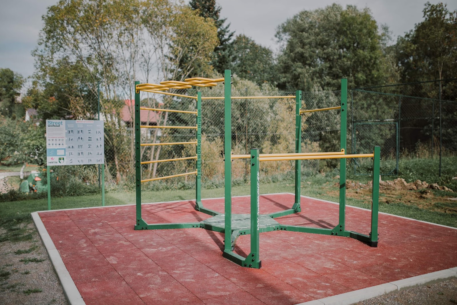 Workout ihrisko Hruštín
